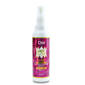 Botella de Cloe Hot Glow Exotic Heat Protectant Spray de 250 ml, imagen recortada sobre fondo blanco, destacando etiqueta color fucsia con detalles dorados.