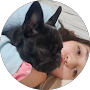 Chica con Un perro, clienta de Dass