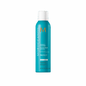 Spray Moroccanoil Perfect Defense de 225 ml sobre fondo transparente
